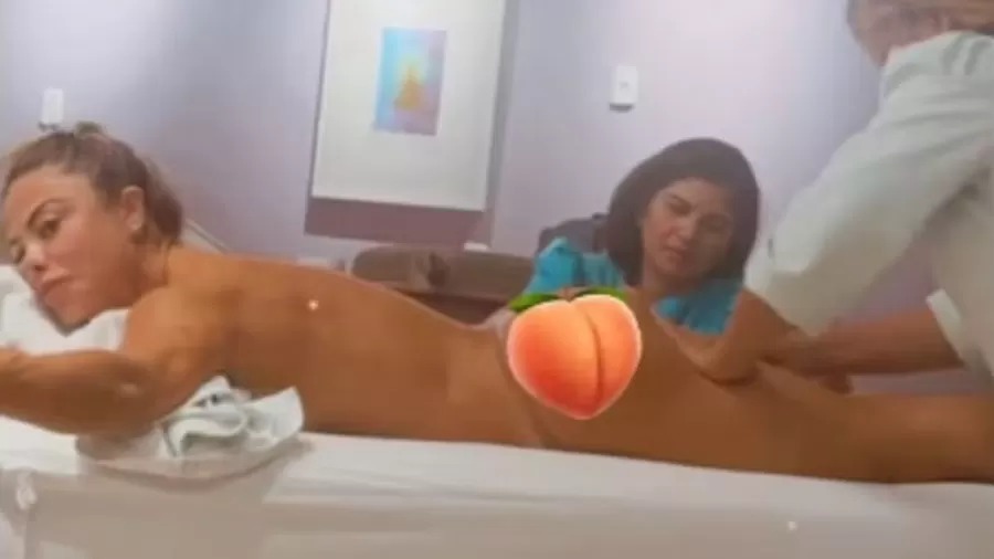 Mulher de Leonardo, Poliana Rocha aparece em foto seminua durante massagem