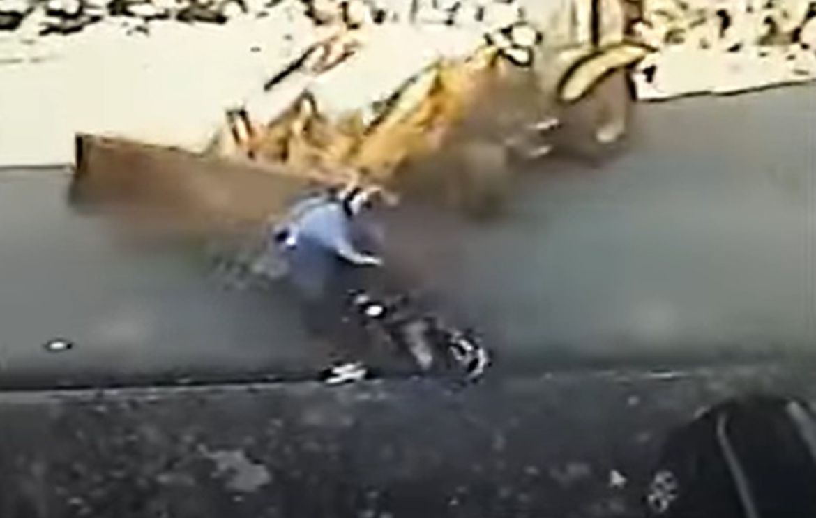 Homem que matou colega de trabalho com retroescavadeira é condenado