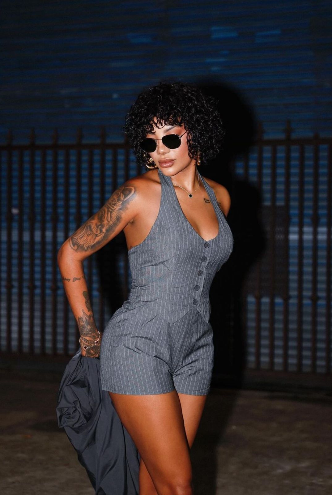 Ludmilla exibe cabelo natural e impressiona seguidores