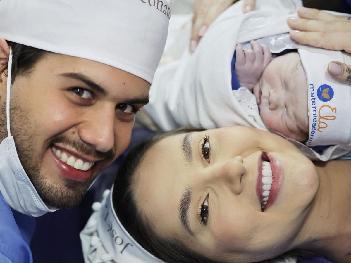 Virginia Fonseca levou cirurgiões plásticos para parto de José Leonardo