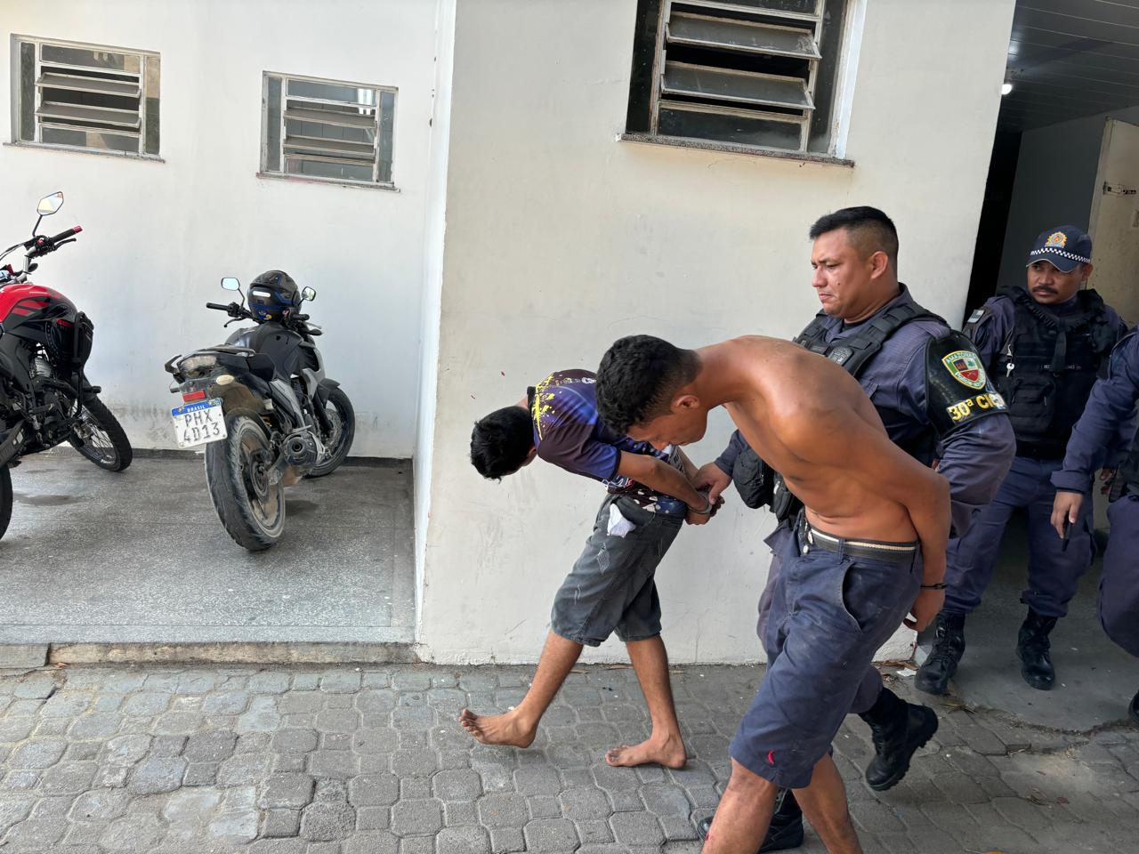 Dupla envolvida em tiroteio entre facções é presa no Valparaíso
