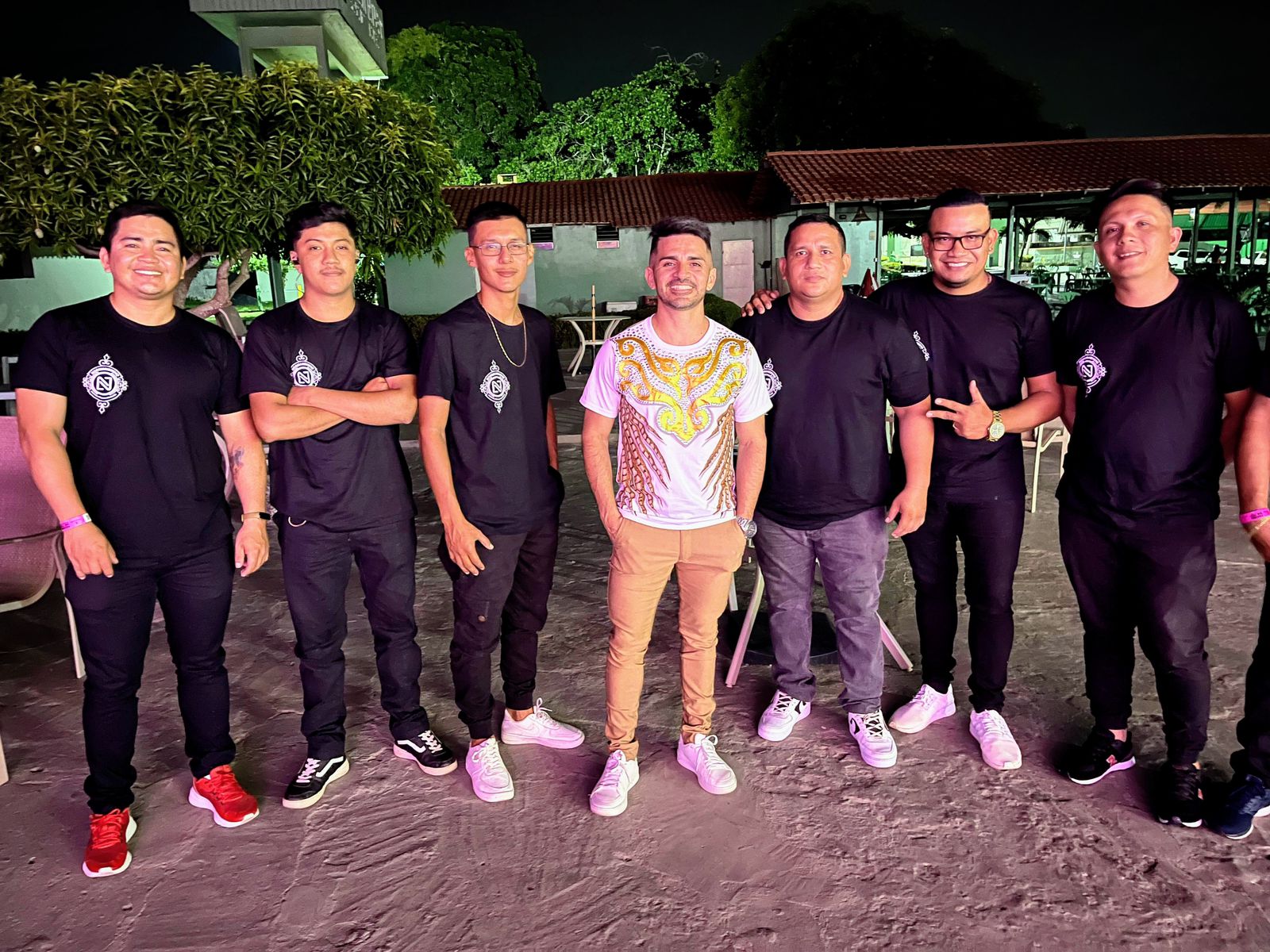 'Na palma da mão' celebra 20 anos do grupo 'Só Pagode' 