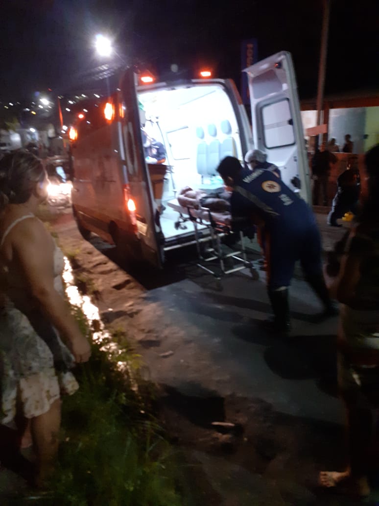 Homem sofre ataque a tiros em rua no bairro Cidade de Deus