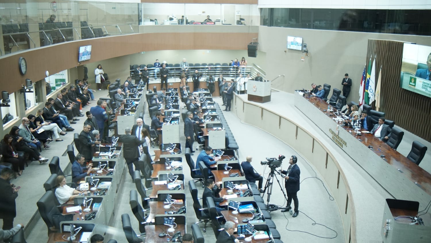 Justiça suspende criação de CPIs na CMM por irregularidades