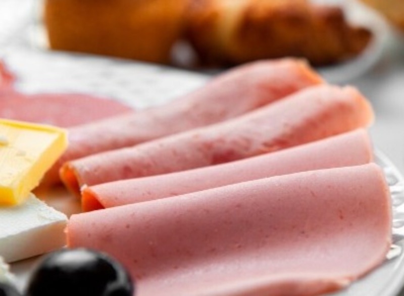 Botulismo: Bahia registra duas mortes após consumo de mortadela de frango