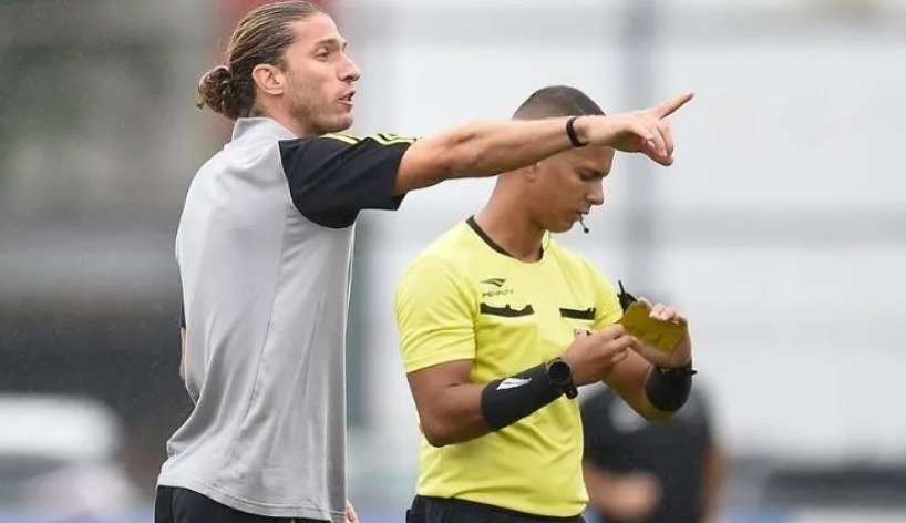 Flamengo define comissão técnica e marca data de apresentação de Filipe Luís