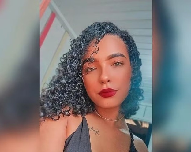 Jovem morre após ser atingida por raio em fazenda