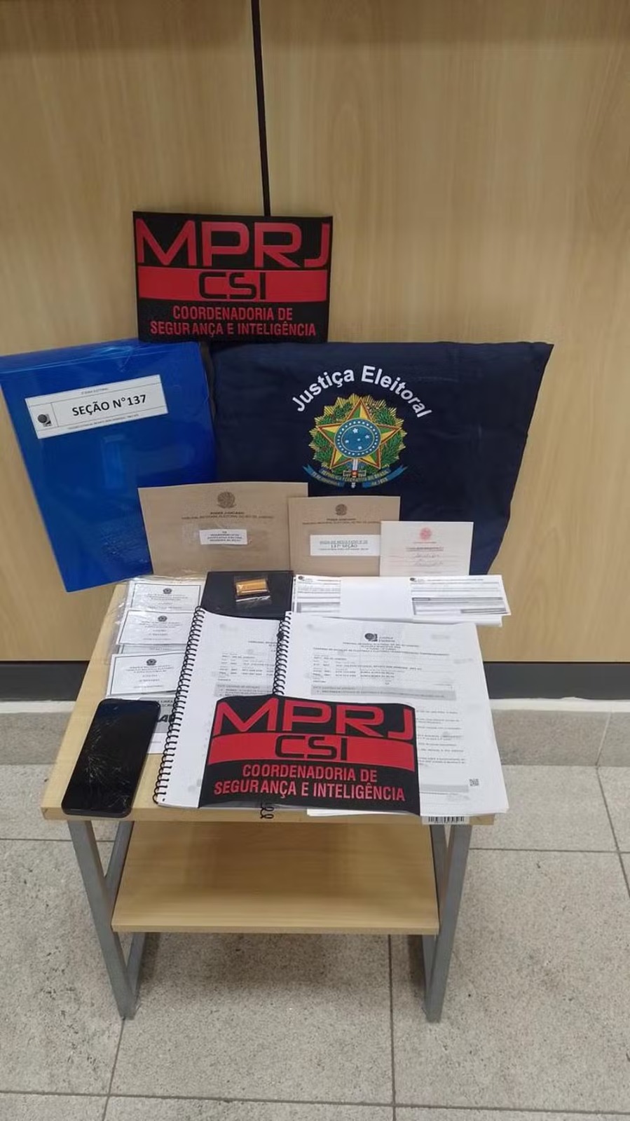 MP faz busca e apreensão na casa de presidente de seção eleitoral no Rio