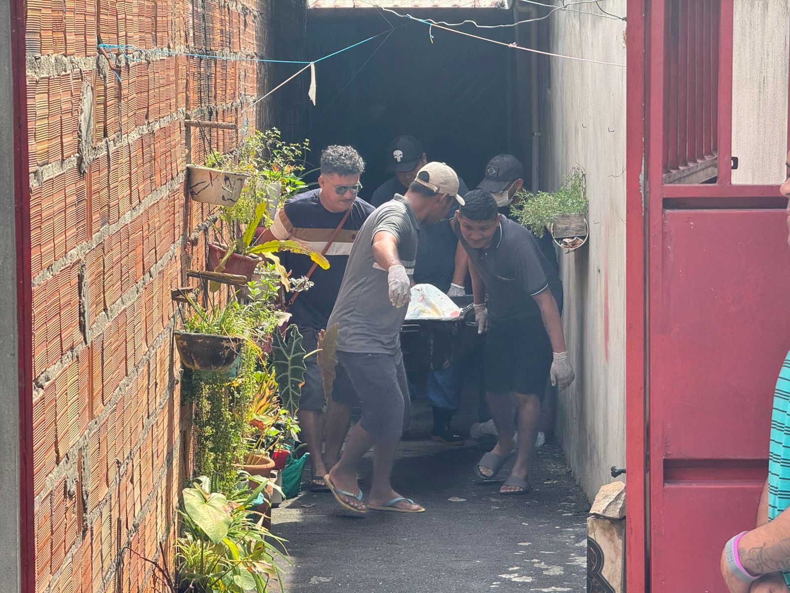 Casal foi morto com cerca de 20 facadas no Riacho Doce, diz polícia 