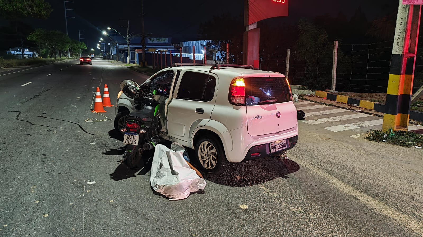Motociclista morre em acidente com carro na avenida Autaz Mirim 