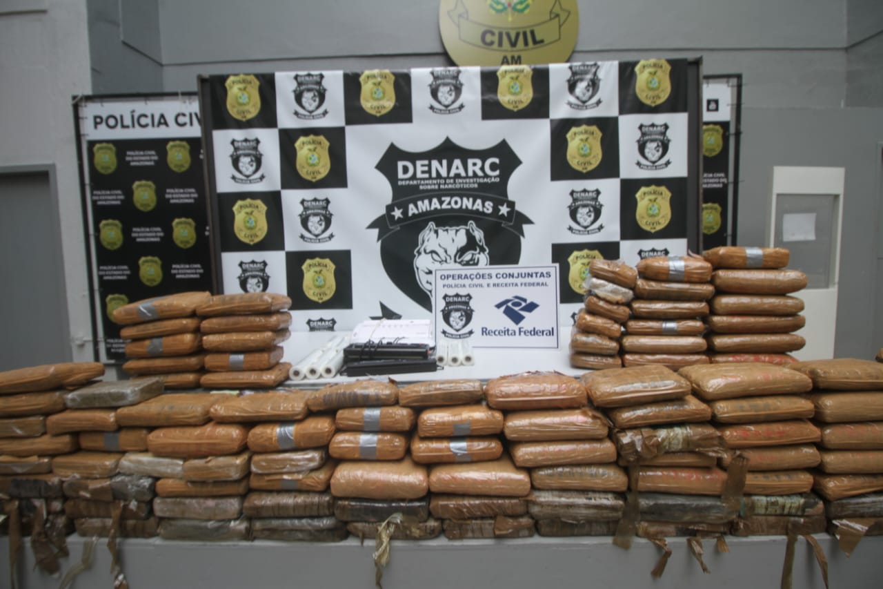 Droga avaliada em R$ 3 milhões é apreendida em Manaus; carga iria para SP