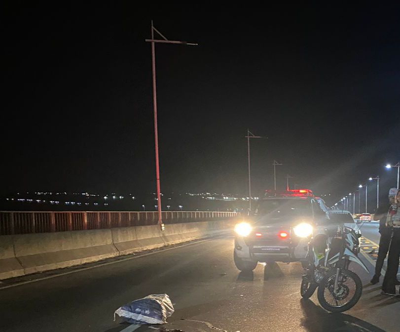 Homem morre atropelado ao tentar atravessar via na Ponte Rio Negro