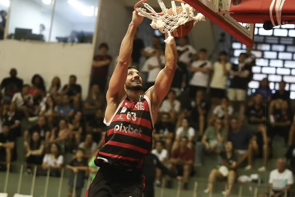 Flamengo vence Vasco na abertura do NBB