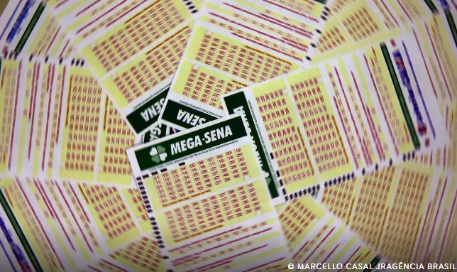 Mega-Sena sorteia nesta quinta prêmio acumulado em R$ 55 milhões