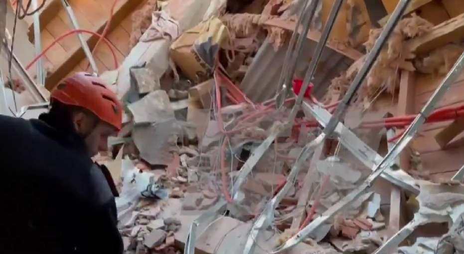 1 morre e 10 estão desaparecidos após hotel de dez andares desabar na Argentina