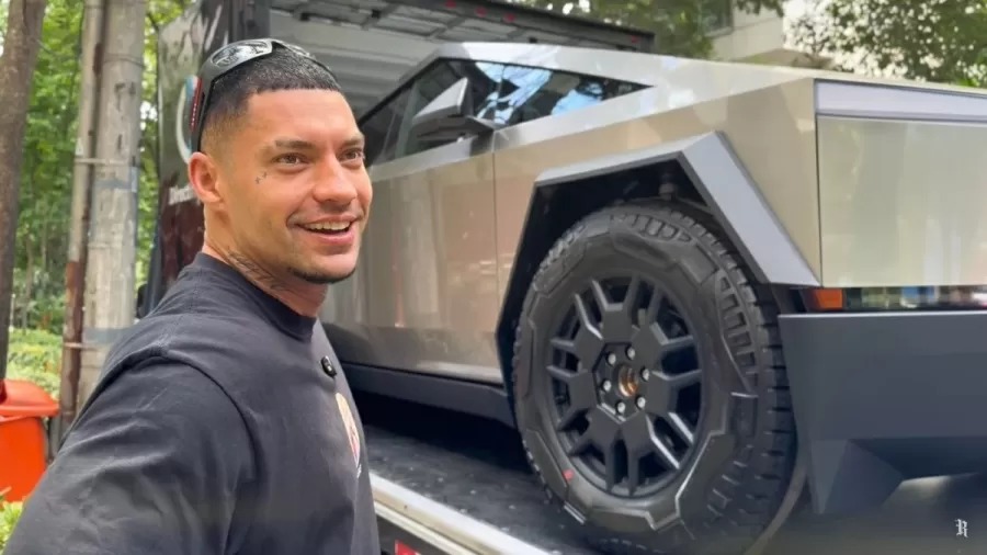 Filipe Ret compra carro 'indestrutível' da Tesla por R$ 1,5 milhão