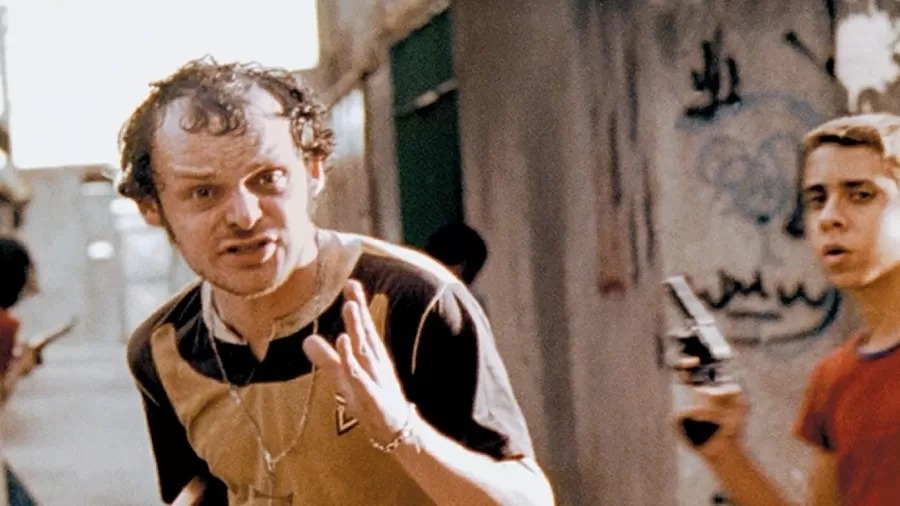 Matheus Nachtergaele volta como Cenoura na 2ª temporada de Cidade de Deus