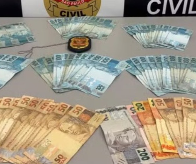 Demitido, jovem tenta extorquir ex-patrão com quem teve romance