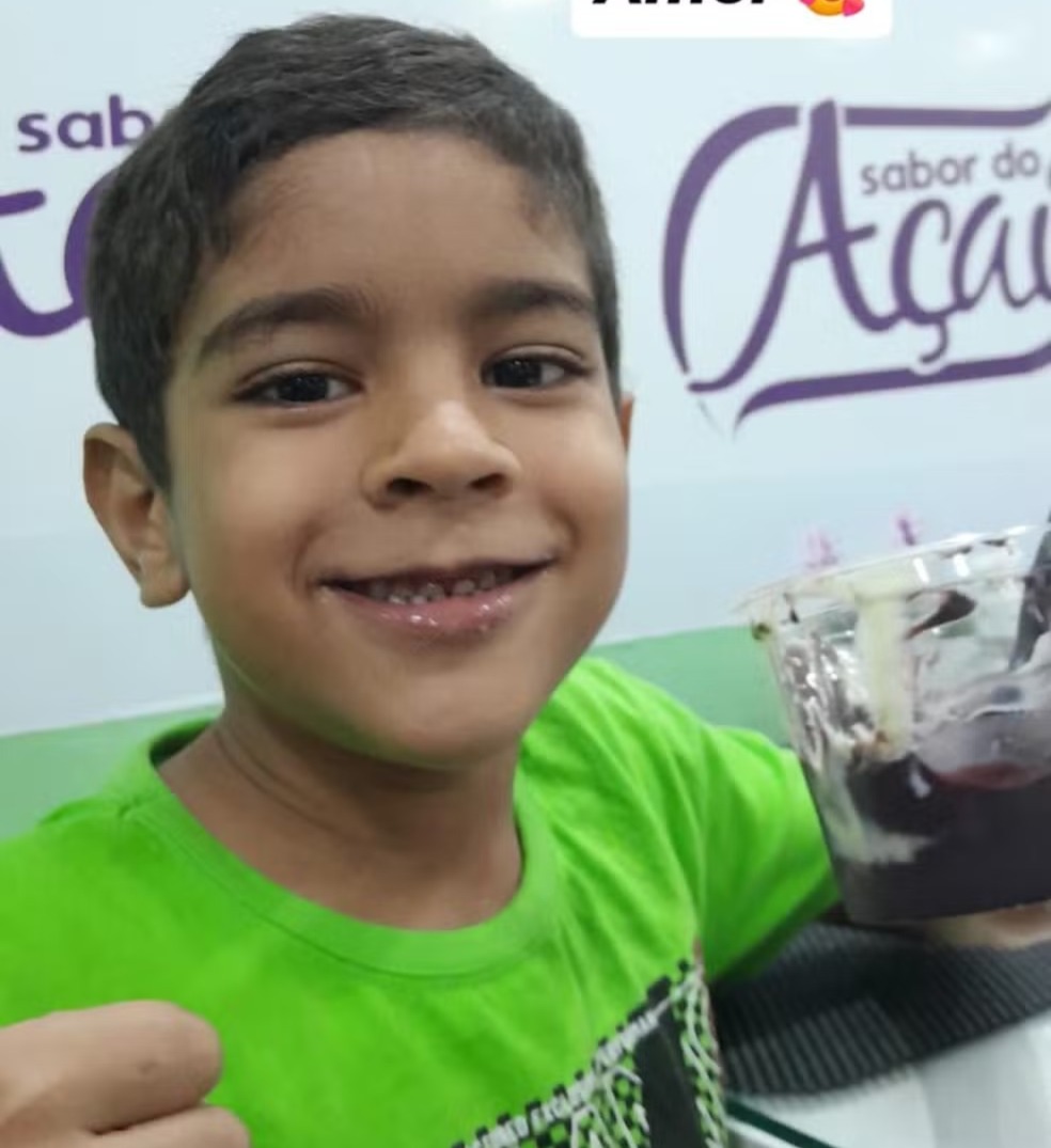 Criança de 6 anos morre com tiro acidental na cabeça após pegar arma de PM