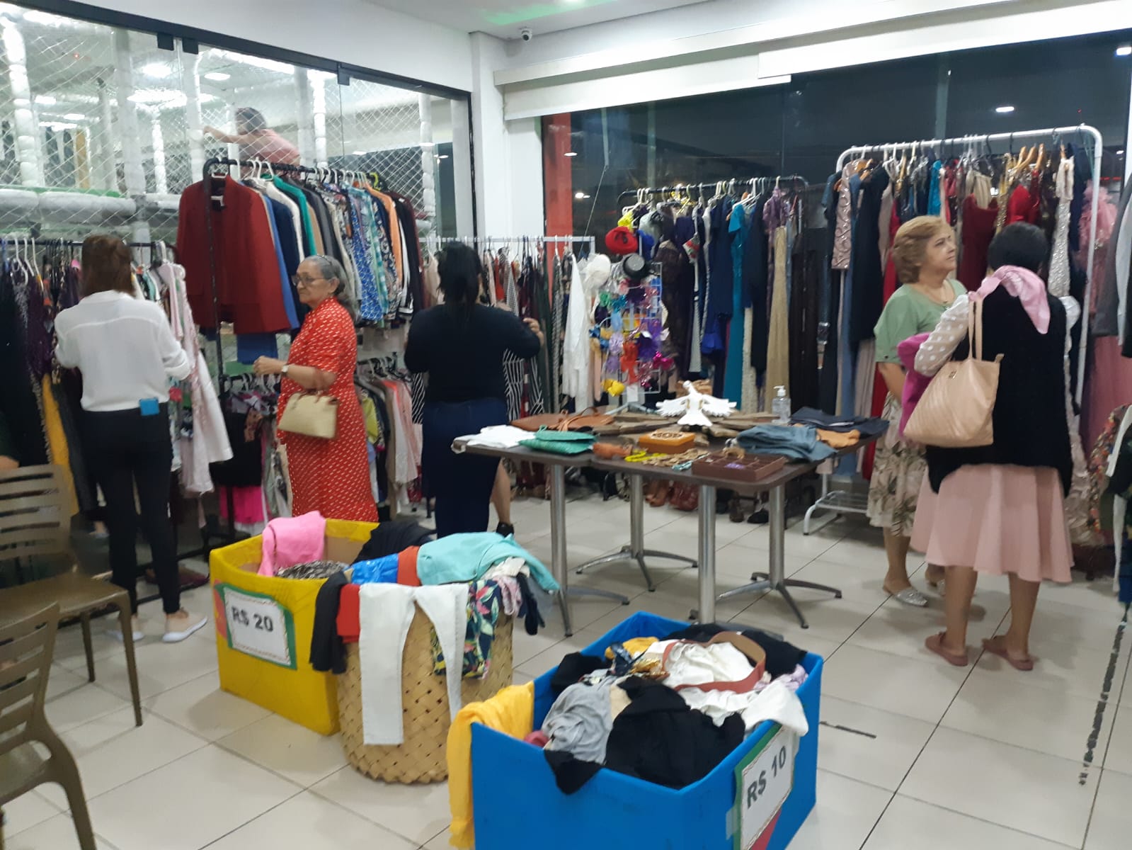 7º Bazar Azul da Associação de Amigos do Autista acontece nesta sexta