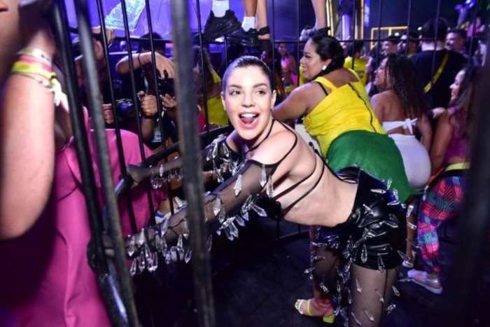 Farofa da Gkay é adiada a poucos dias do evento 