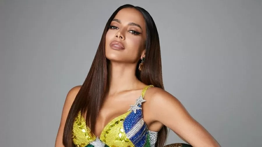 Anitta anuncia parceria com Ivete Sangalo e Simone Mendes após polêmicas 
