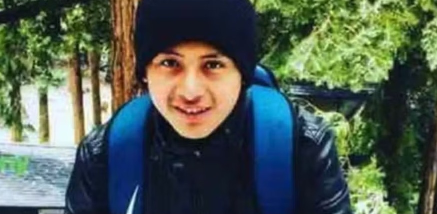 Homem morre ao levar choque enquanto instalava luzes de natal