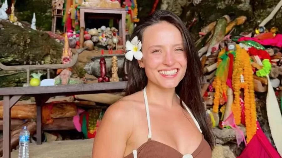 Larissa Manoela explica visita a 'altar de fertilidade' na Tailândia