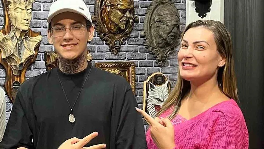 Filho de Andressa Urach entra em plataforma de conteúdo adulto 