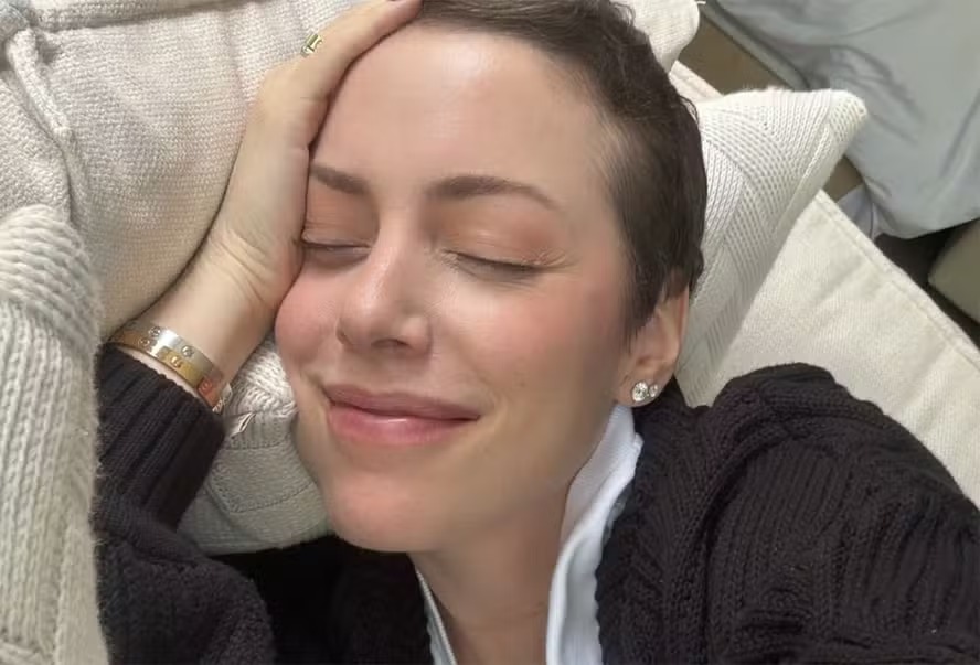 Em tratamento contra o câncer, Fabiana Justus comemora resultado de exames