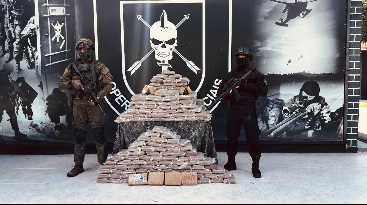 Helicóptero com mais de 250 Kg de drogas é apreendido em Anamã