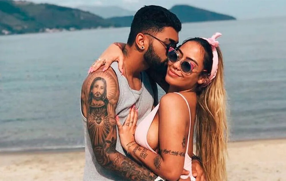 Revival? Gabigol apaga foto após entregar Rafaella Santos ao fundo; veja 