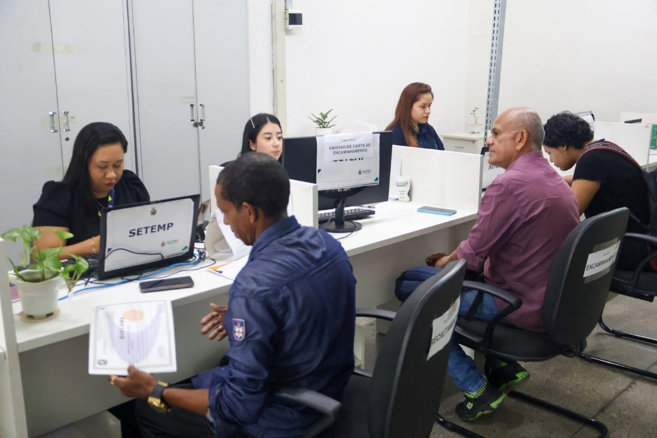 Atendente, vendedor e mais; Confira 224 vagas de emprego do Sine Amazonas