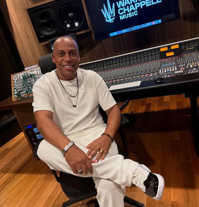 Délcio Luiz agita 'pré-Réveillon no Pagodin' em Manaus