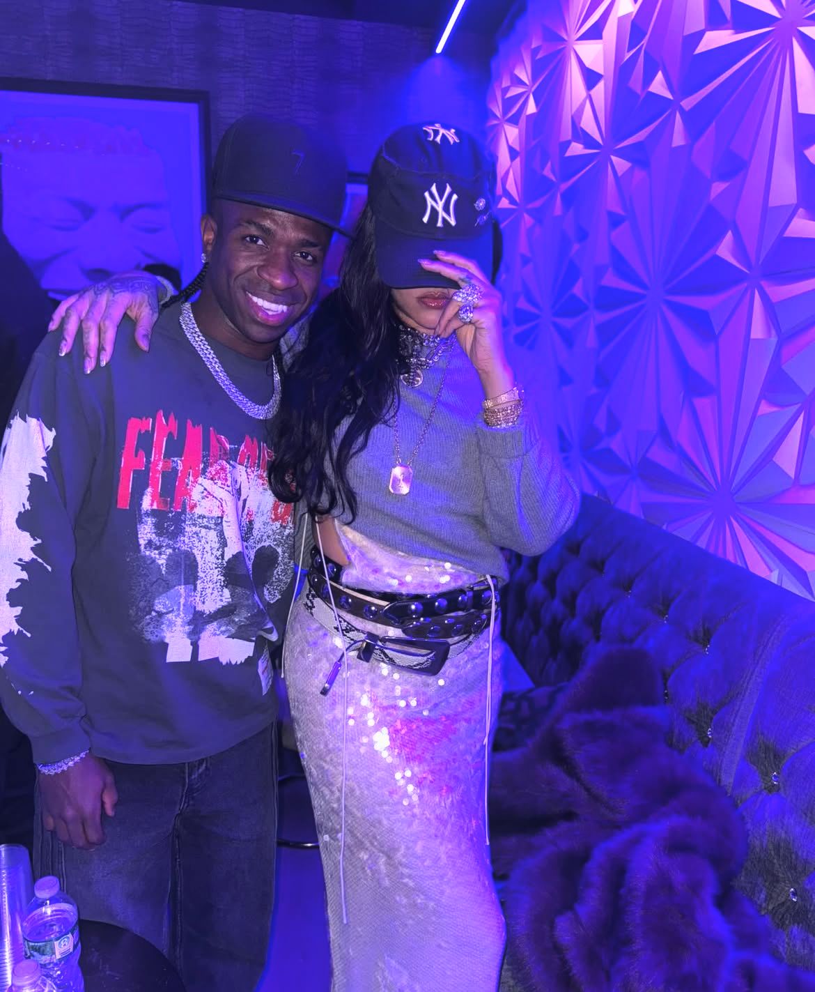 Vini Jr. curte balada com Rihanna em Nova York