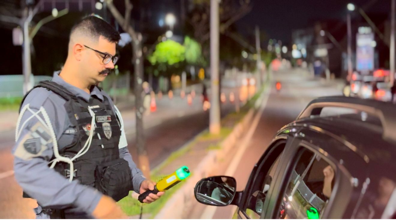 Mais de 90 motoristas são flagrados embriagados durante réveillon em Manaus