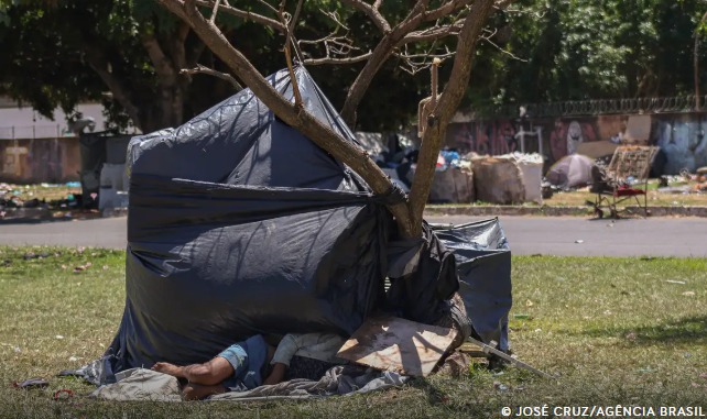 Aumenta em 25% o número de pessoas em situação de rua no país