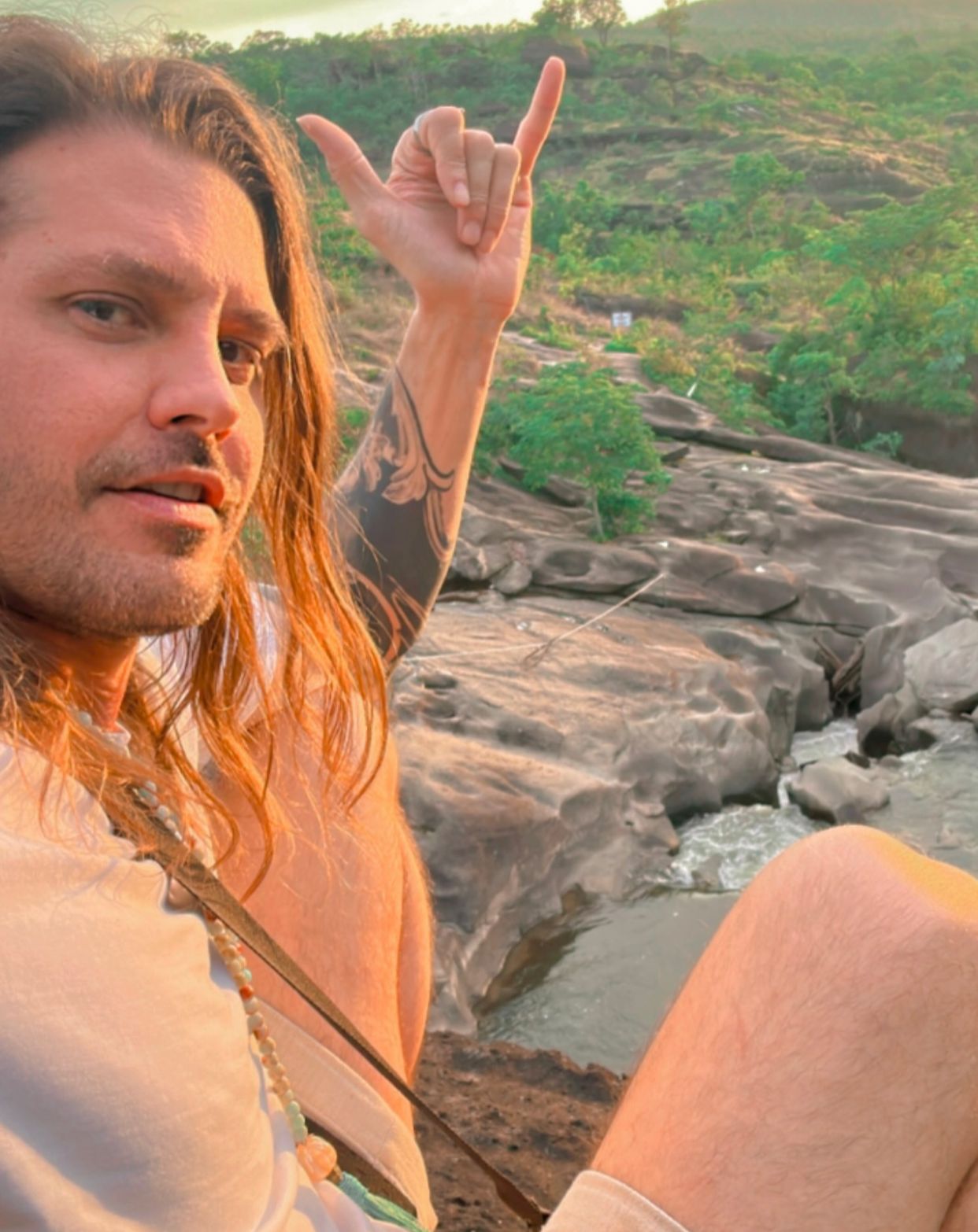 Dado Dolabella planeja criação de retiro espiritual em 2025