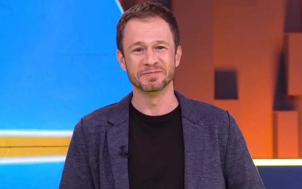 Tiago Leifert é anunciado como novo narrador do SBT