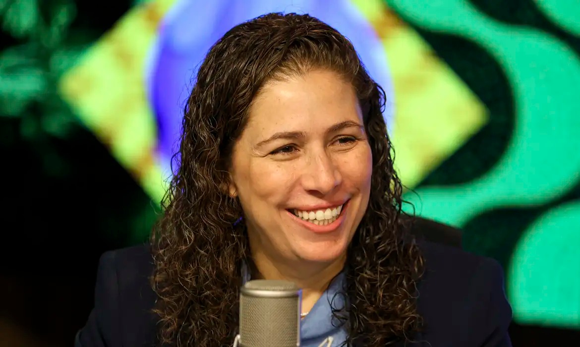 Edital do próximo CNU deve ser lançado em algumas semanas, diz ministra