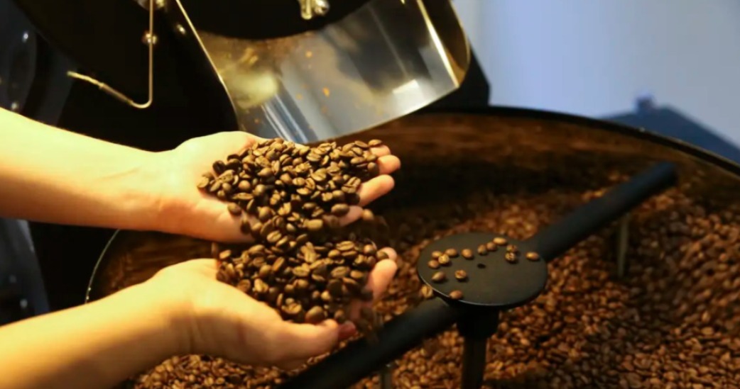 Clima e aumento do consumo devem manter preço do café em alta