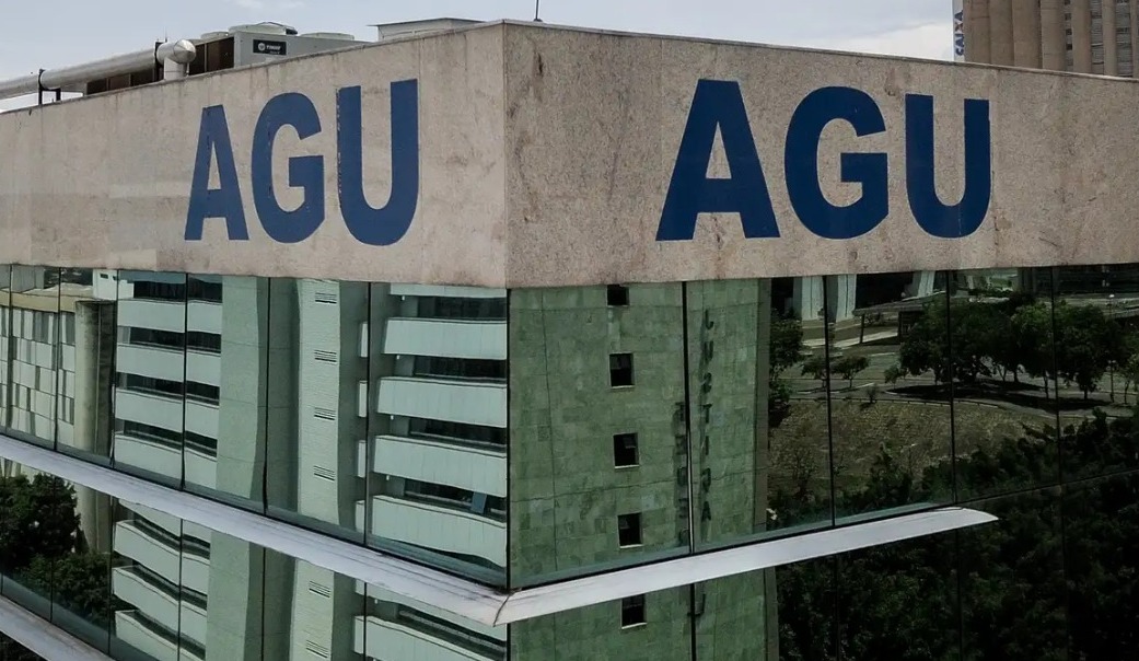 AGU pede celeridade no julgamento sobre responsabilização das redes 