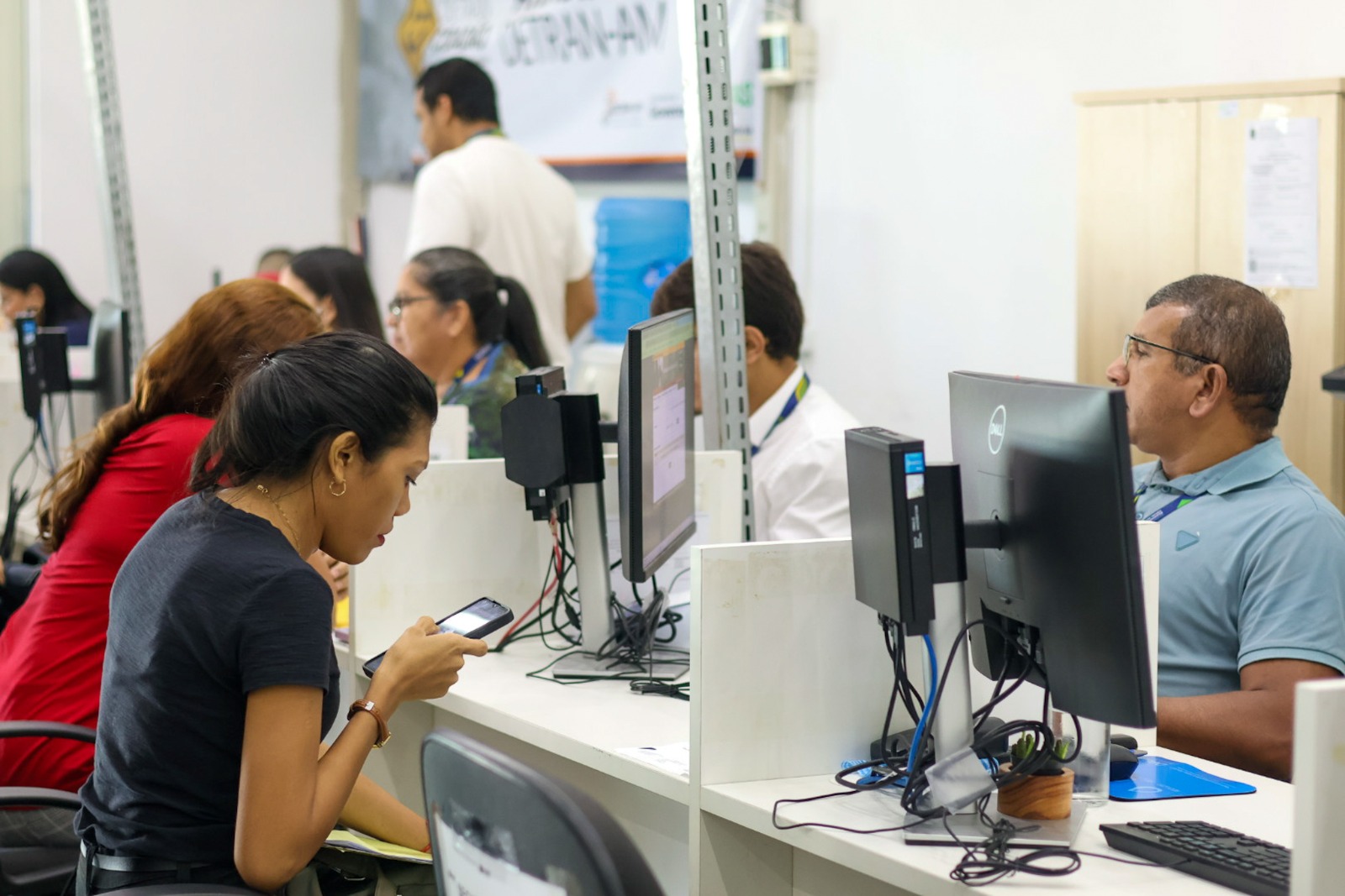 Pedreiro e mais: veja as vagas do Sine Amazonas para esta terça