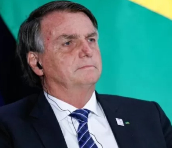 Bolsonaro pede 83 dias para apresentar defesa contra denúncia da PGR