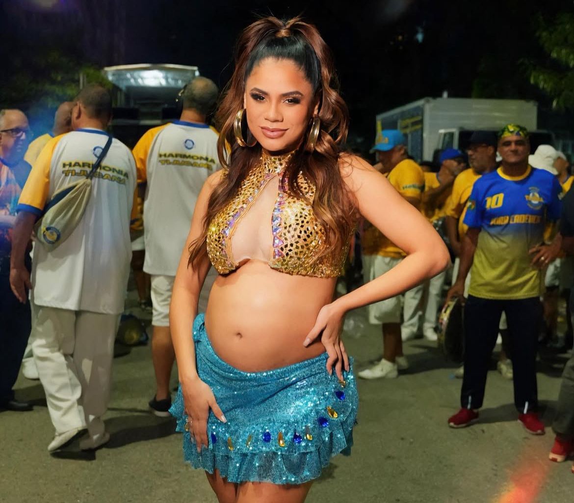 'Maior amor da minha vida', diz Lexa em homenageia à filha