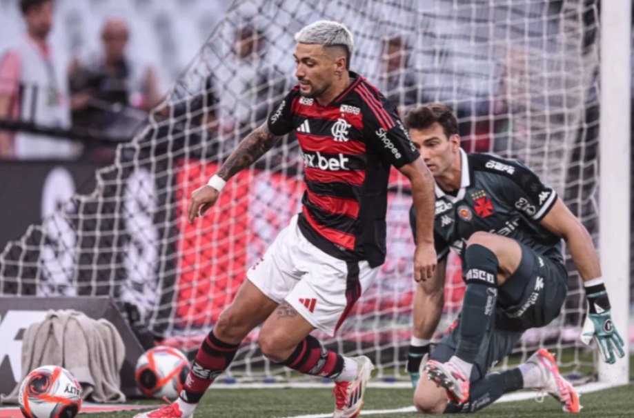 Flamengo vence o Vasco no jogo de ida da semifinal do Carioca