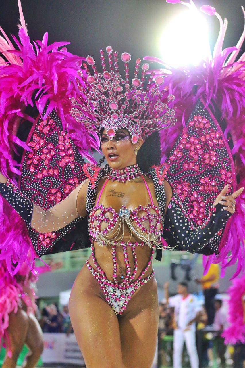 Vitória Régia leva o Largo para Sambódromo de Manaus