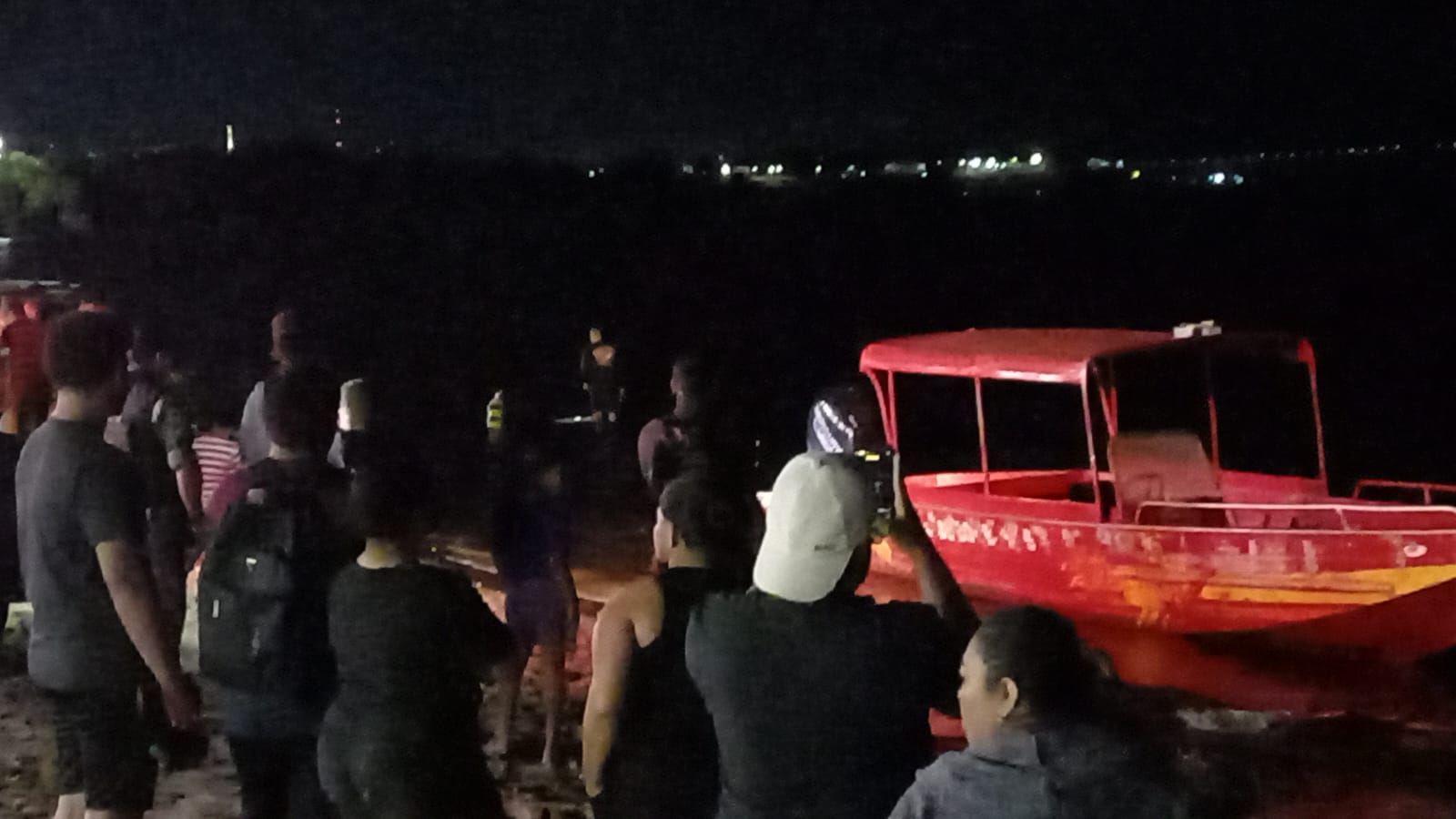 Adolescente morre afogado durante a madrugada na Ponta Negra