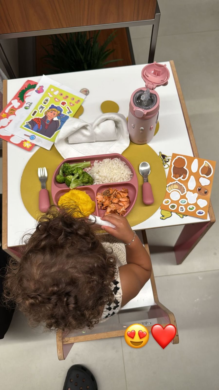 Neymar compartilha foto da filha Mavie em meio a rumores de traição
