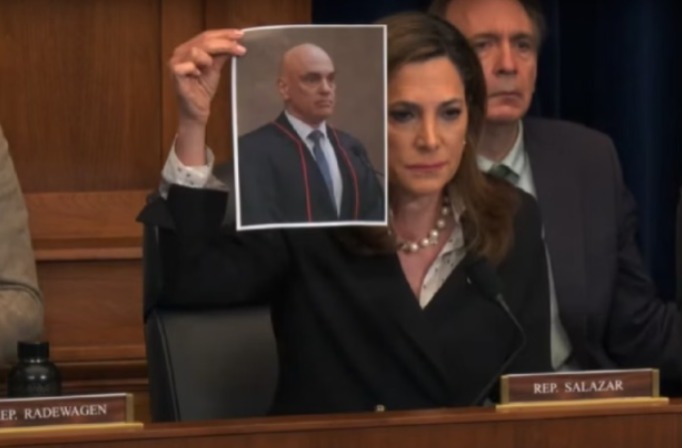 Deputados dos EUA pedem sanções contra Alexandre de Moraes